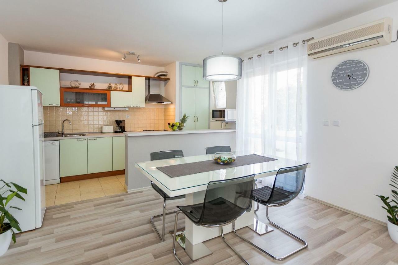 Apartment Petar - 50M From Sea Zára Kültér fotó